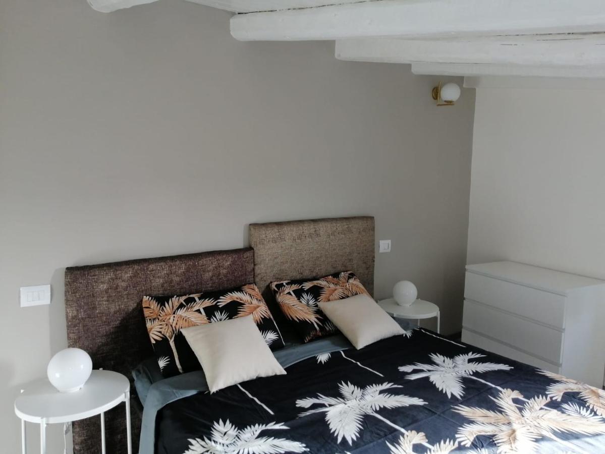 Villa Il Faro Племирио Екстериор снимка